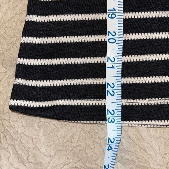 LOFT Womens Cap Sleeve Casual Top Shirt Striped Cut Out Back Small Petite Black - Picture 7 of 8